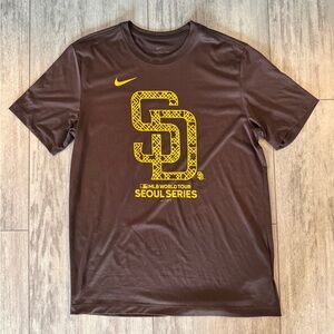 Nike San Diego Padres Brown Seoul Series Graphic Tee Medium